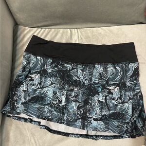 Lululemon skirt size s/m